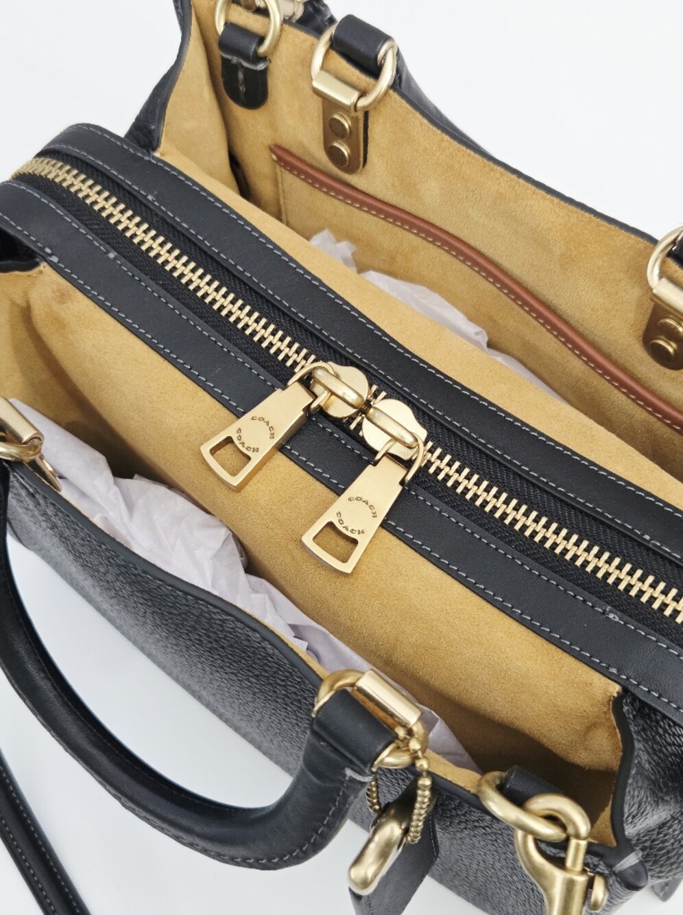 LIKE NEW COACH ROGUE BAG 25 - BLACK - Picture 8 of 14
